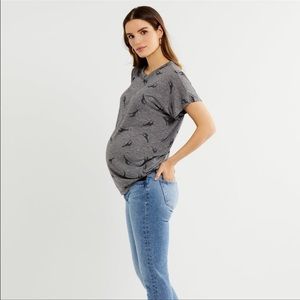 A pea in the pod maternity shirt size M